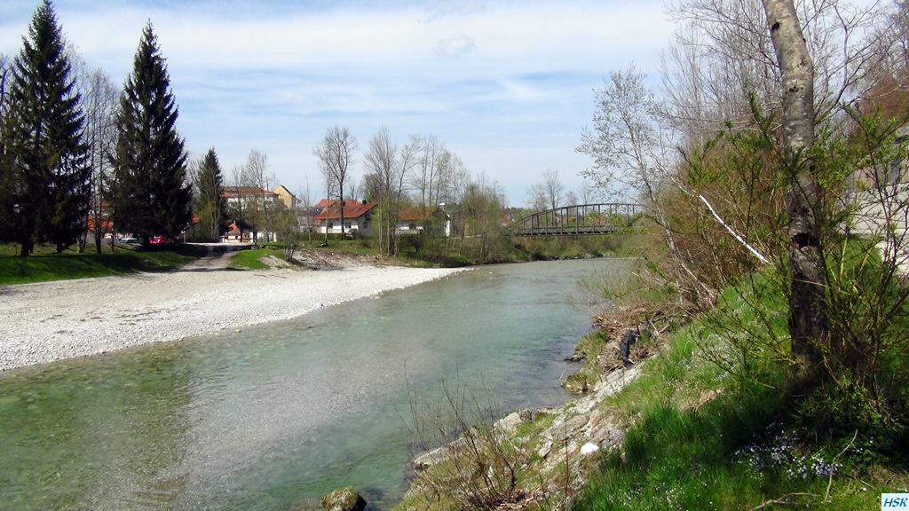 Fliegenfischen in der deutschen Traun im April 2015