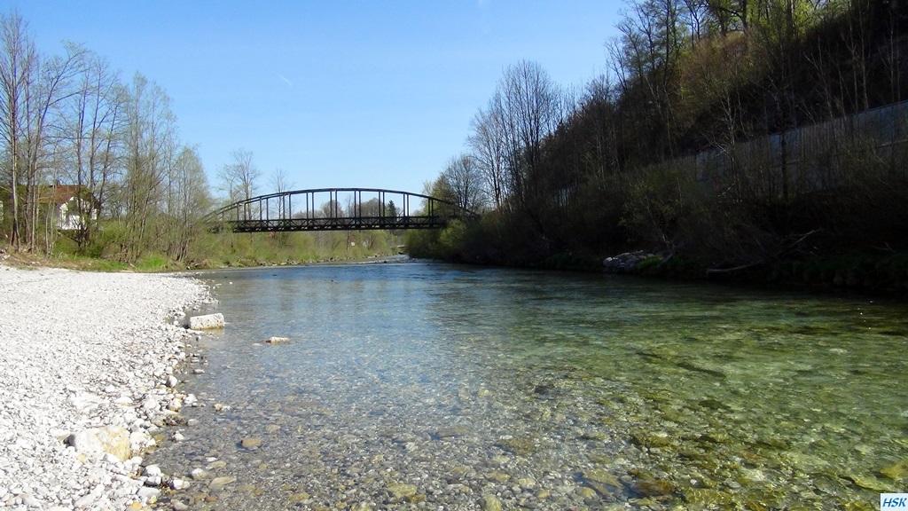 Fliegenfischen in der deutschen Traun im April 2015