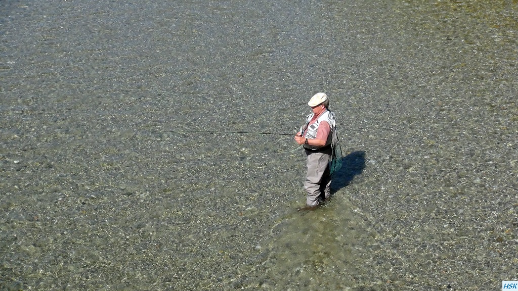 Fliegenfischen in der deutschen Traun im April 2015