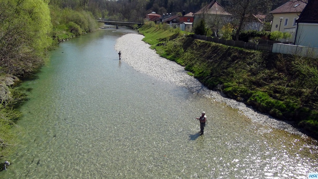 Fliegenfischen in der deutschen Traun im April 2015