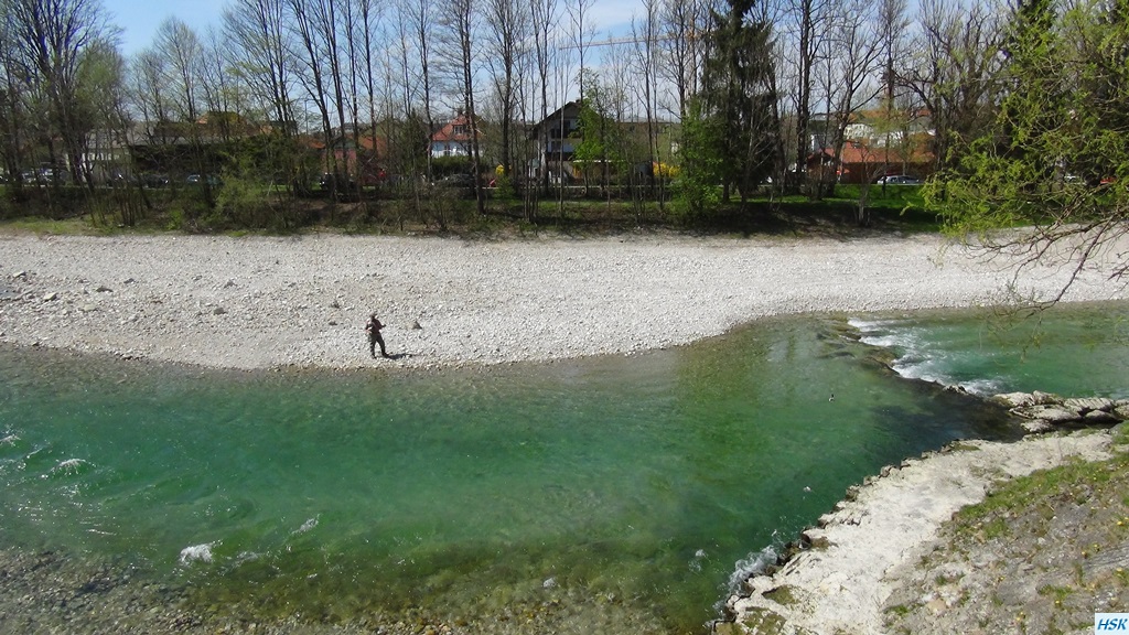 Fliegenfischen in der deutschen Traun im April 2015